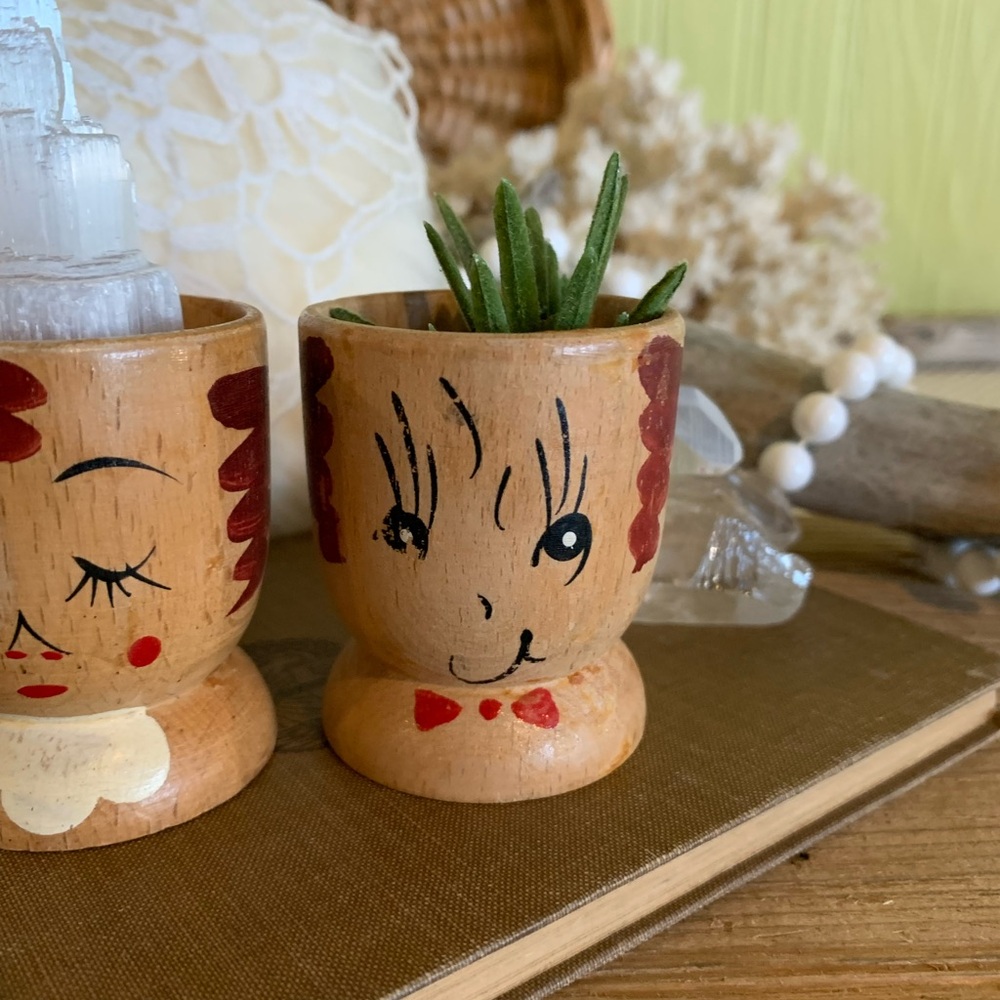 Vintage Wooden Egg Cups 🥚 - Picture 3 of 7